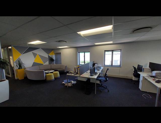 389M² OFFICE TO LET IN GREENSTONE HILL